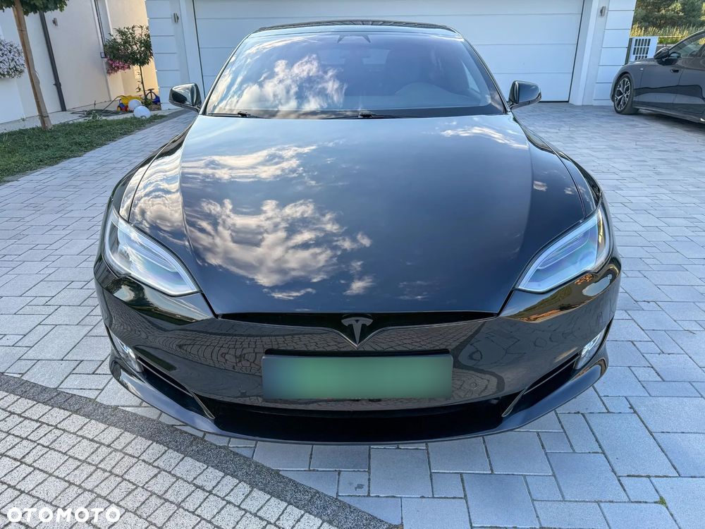 Tesla Model S Performance - 16