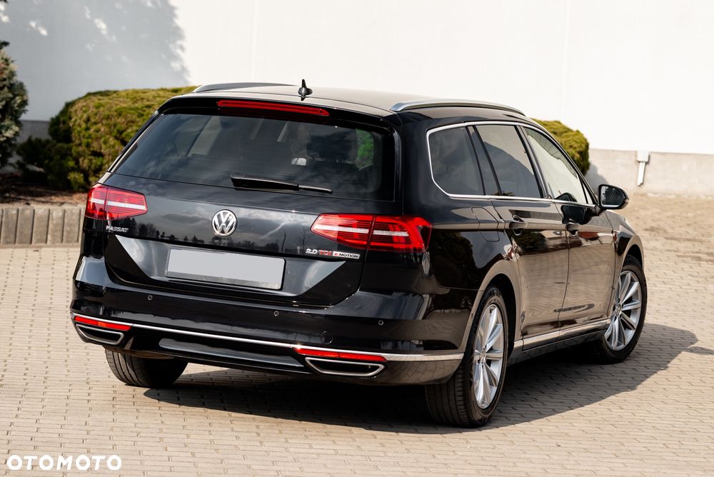 Volkswagen Passat 2.0 TDI SCR 4Motion DDG Highline - 12