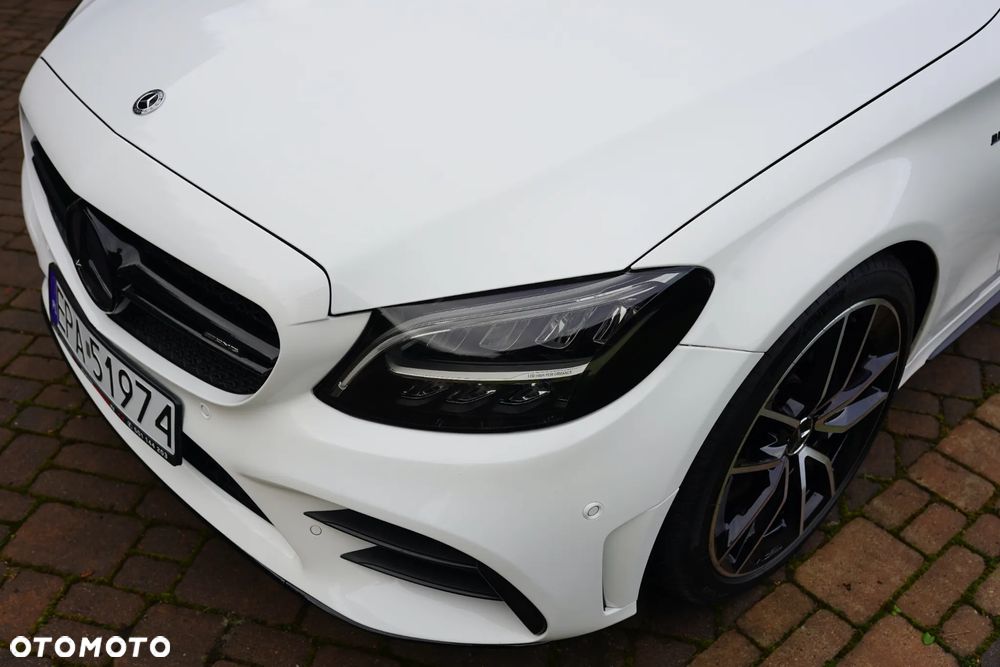Mercedes-Benz Klasa C AMG 43 4Matic 9G-TRONIC - 26