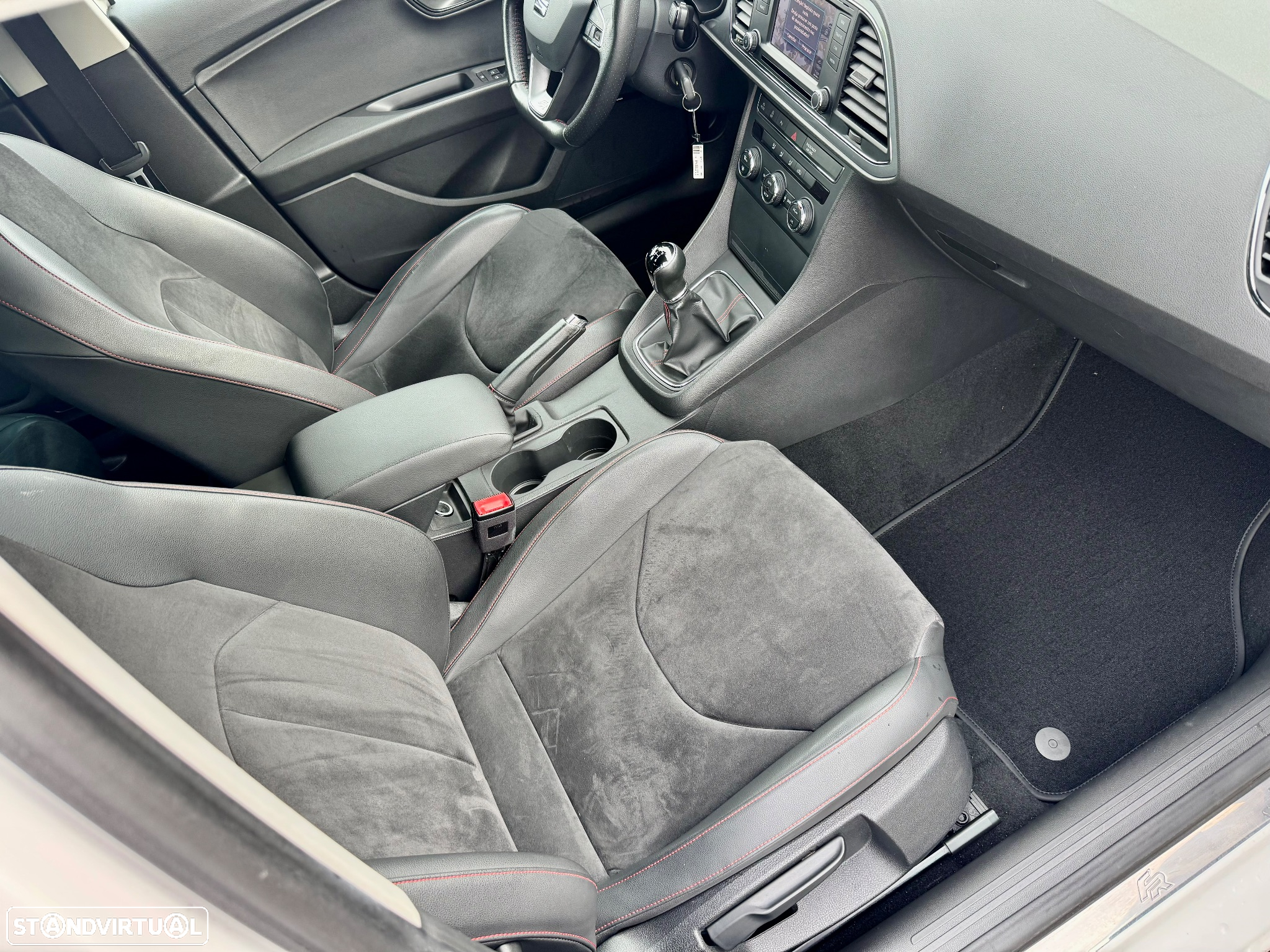 SEAT Leon 2.0 TDi FR S/S - 10
