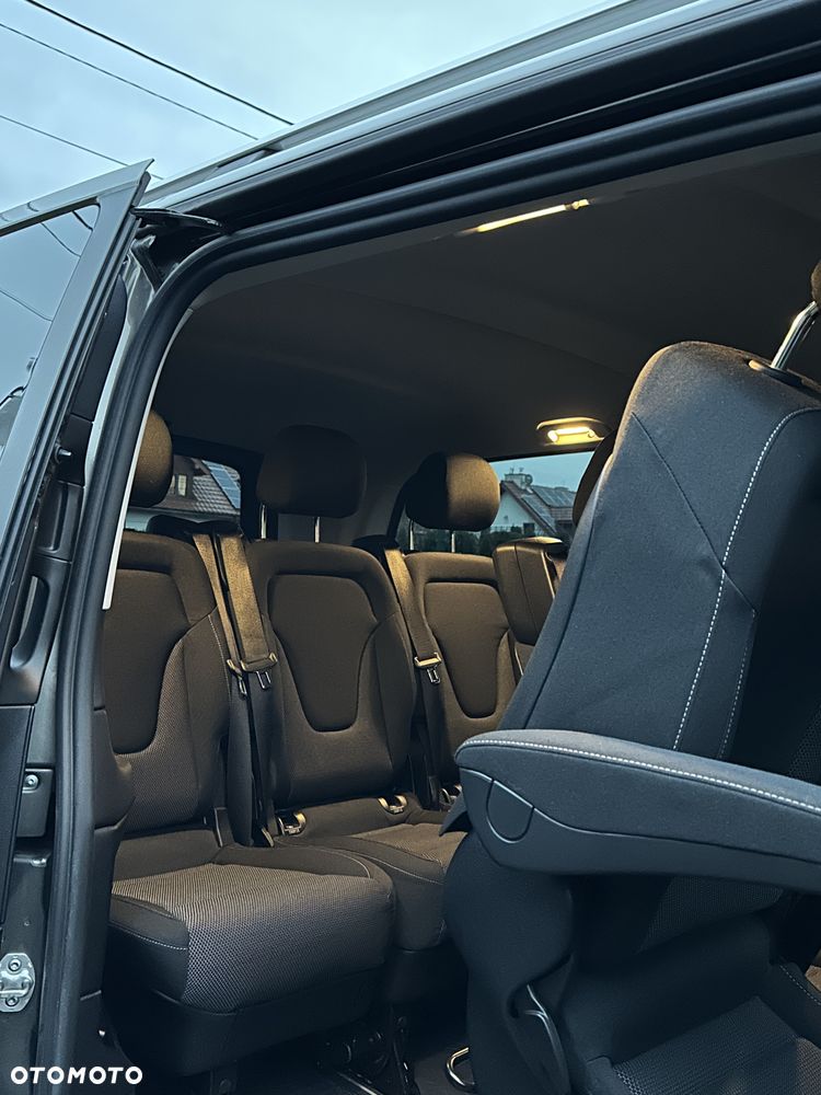 Mercedes-Benz Klasa V 250 d 4-Matic 7G-Tronic - 15