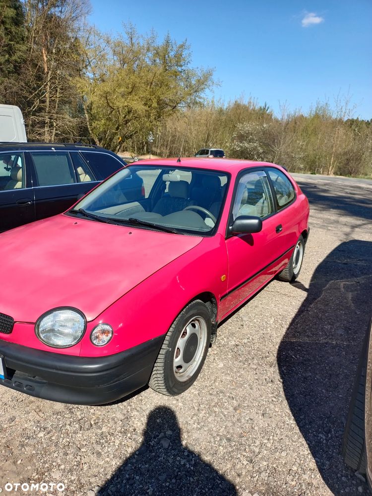 Toyota Corolla - 1