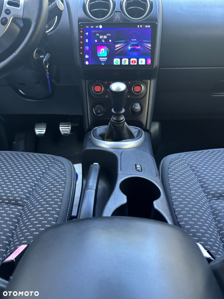 Nissan Qashqai 2.0 dCi DPF acenta - 25