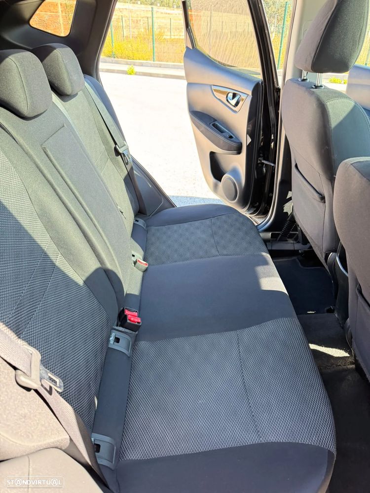 Nissan Qashqai 1.5 dCi Acenta Connect - 11