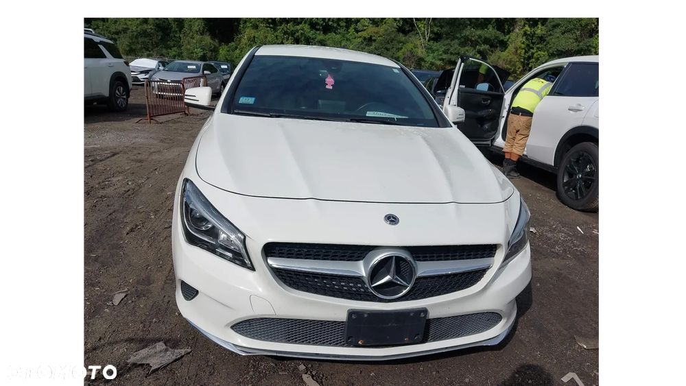 Mercedes-Benz CLA 250 4-Matic AMG Line - 7