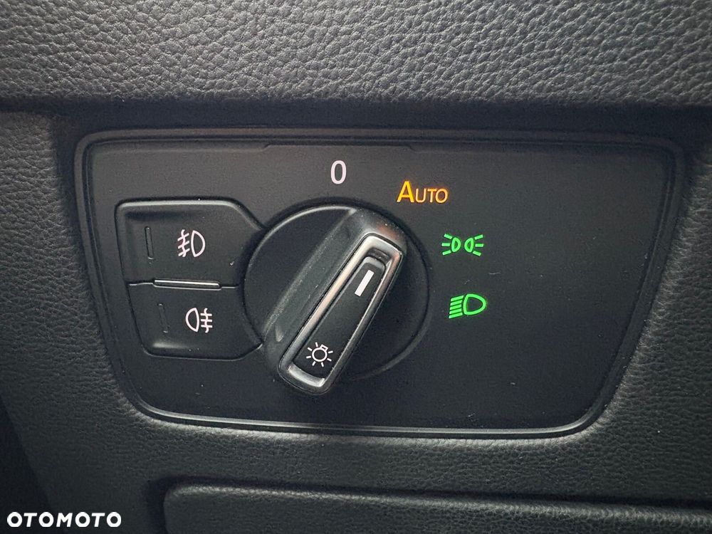 Volkswagen Passat - 26