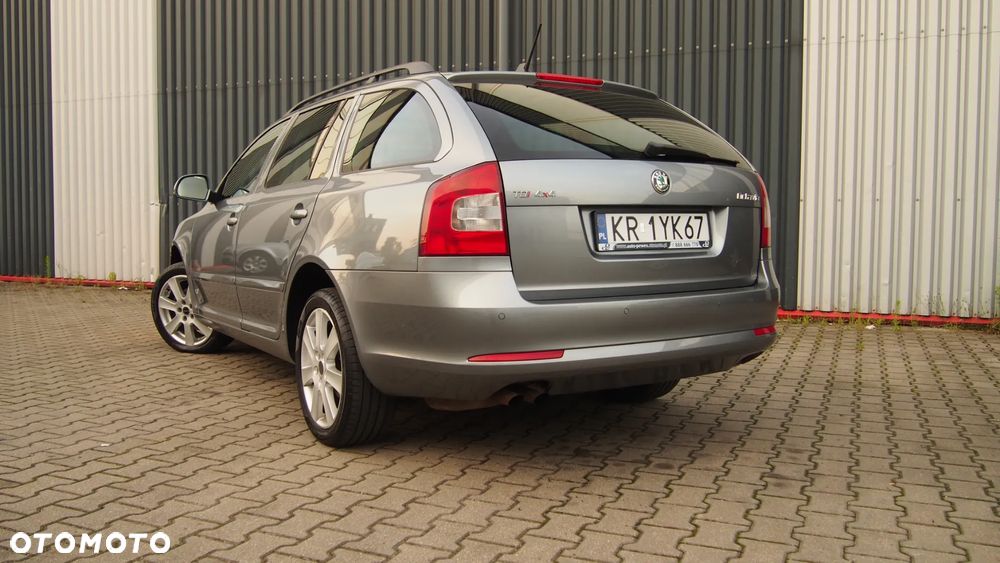 Skoda Octavia 2.0 TDI DPF 4x4 DSG Elegance - 15