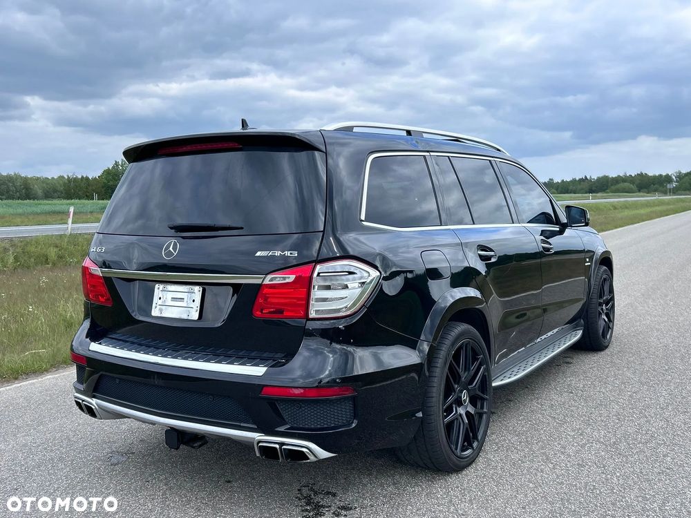 Mercedes-Benz GL 63 AMG - 11