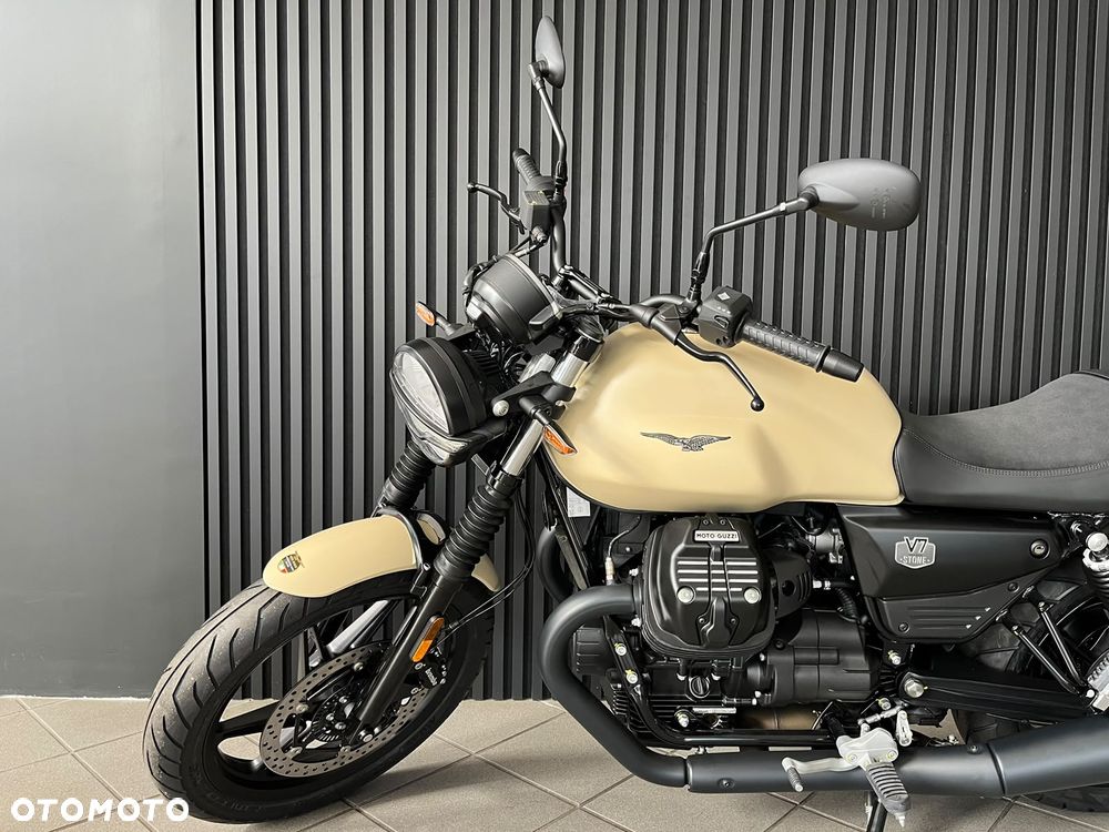 Moto Guzzi V7 - 7