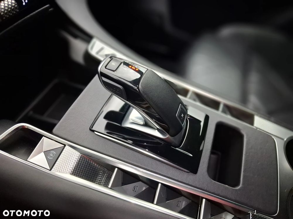 DS Automobiles DS 7 Crossback - 31