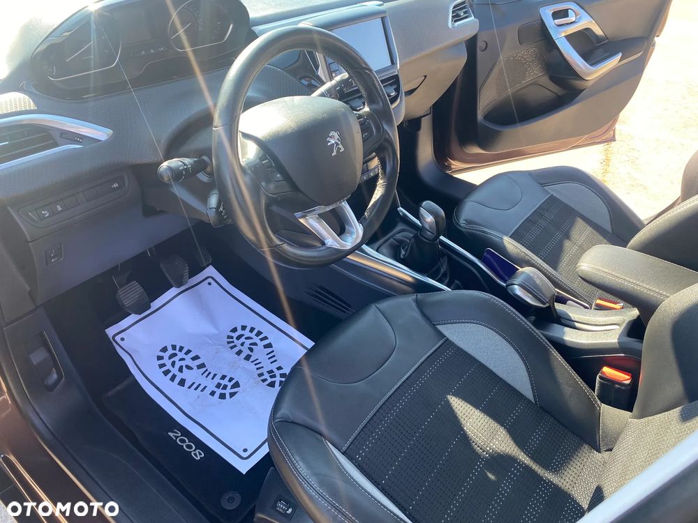 Peugeot 2008 120 VTI Allure - 20