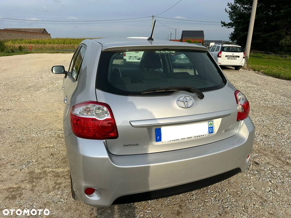 Toyota Auris 1.4 D-4D - 33