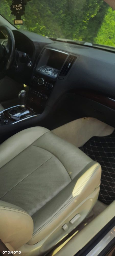 Infiniti G G37 AWD - 9