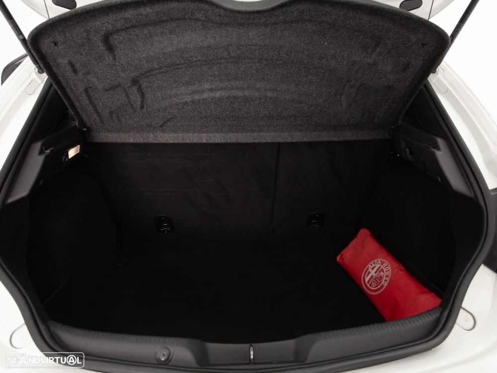 Alfa Romeo Giulietta - 11