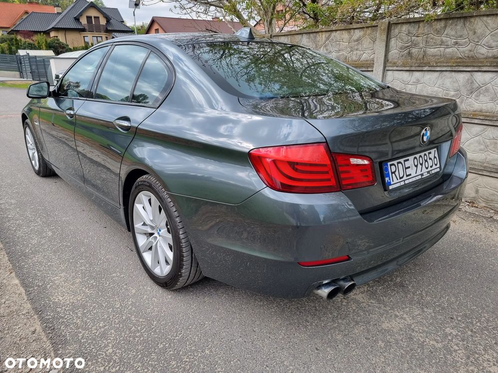 BMW Seria 5 528i Sport-Aut Luxury Line - 6