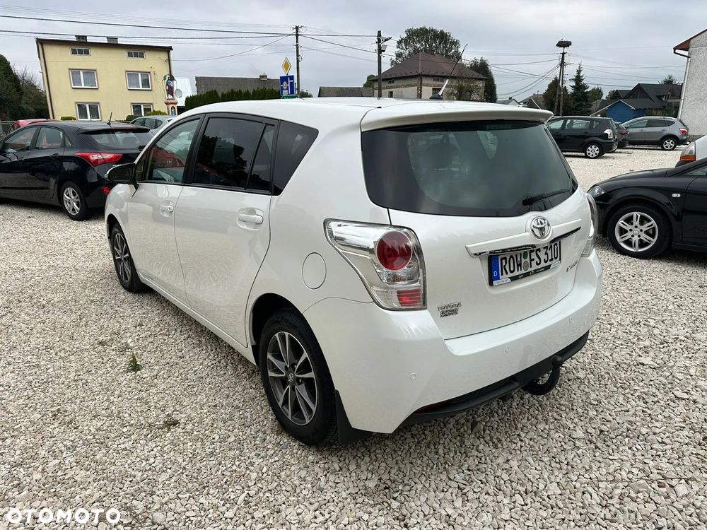 Toyota Verso 1.8 5-Sitzer Executive - 6