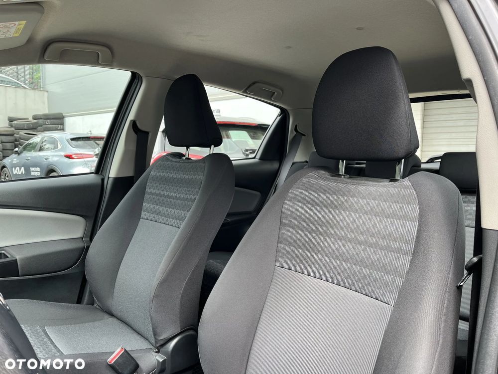 Toyota Yaris 1.33 Premium - 11