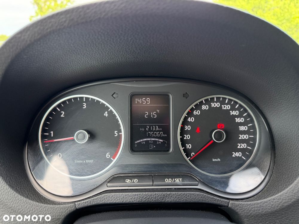 Volkswagen Polo - 9