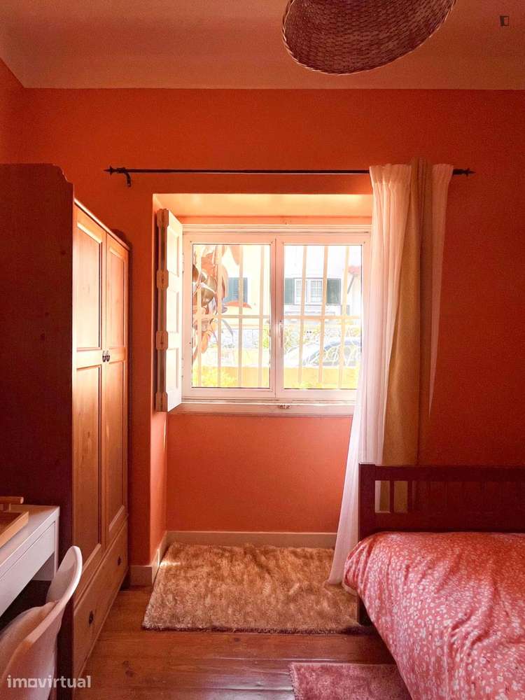 Quarto - localizado em Ajuda Lisbon - Grande imagem: 5/11
