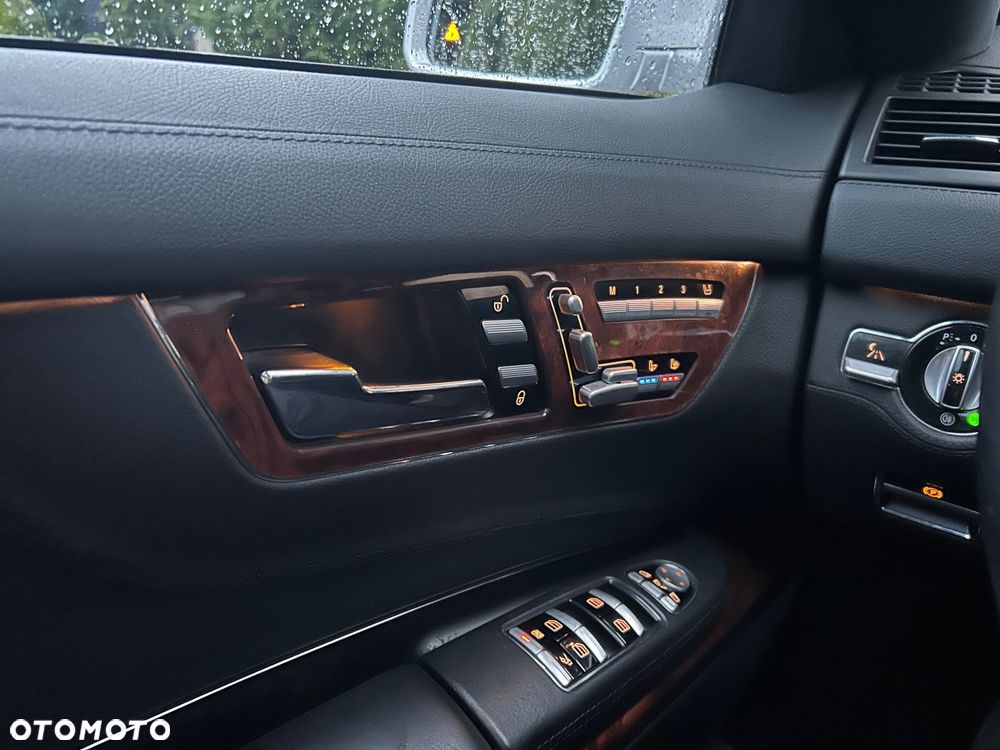 Mercedes-Benz CL - 12
