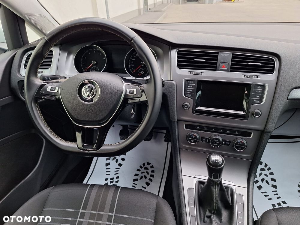 Volkswagen Golf 1.2 TSI BlueMotion Technology Lounge - 9