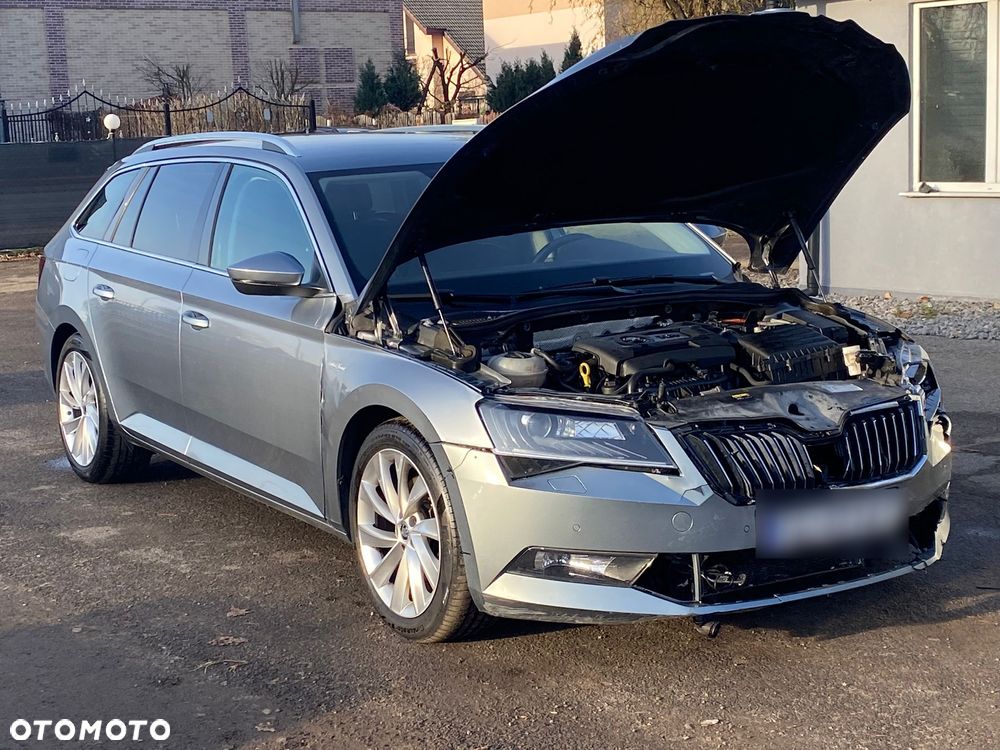 Skoda Superb 2.0 TSI L&K DSG - 5