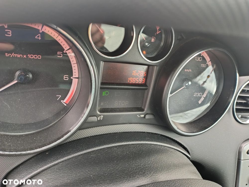 Peugeot 308 1.6 Premium - 27
