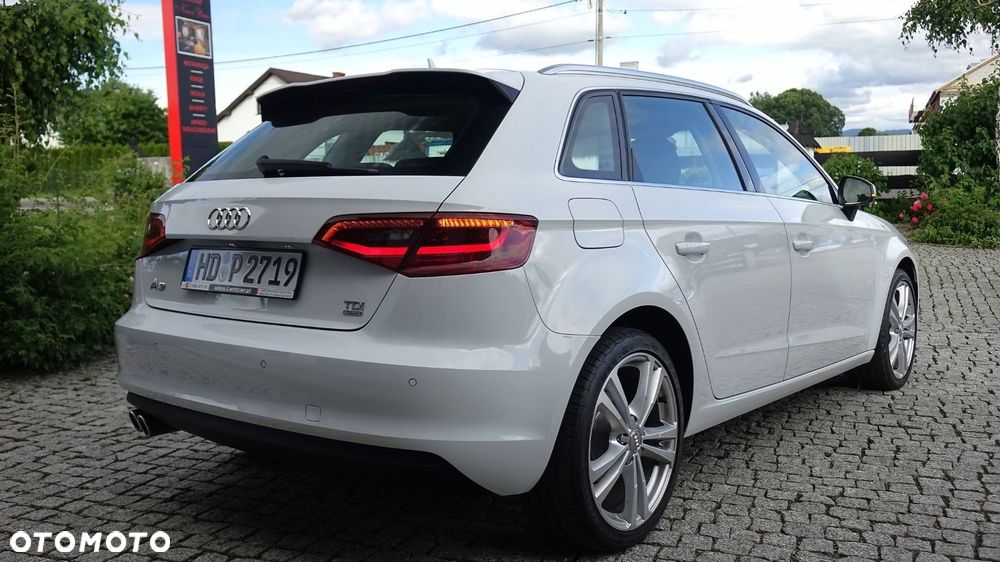 Audi A3 Sportback - 15