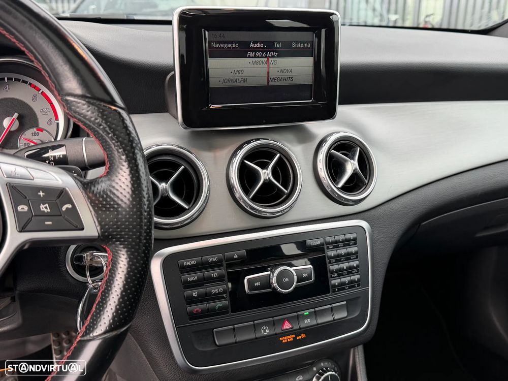 Mercedes-Benz GLA 200 d 7G-DCT AMG Line - 18