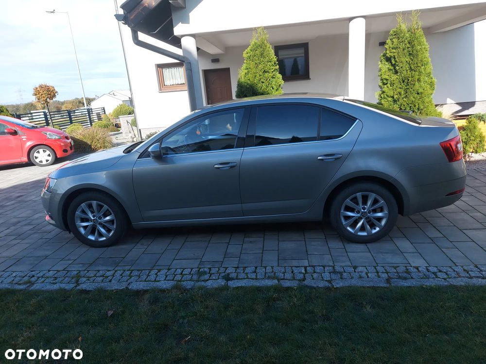 Skoda Octavia 1.4 TSI Ambition - 4