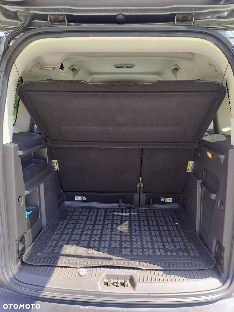 Ford Tourneo Courier 1.5 TDCi Titanium - 12