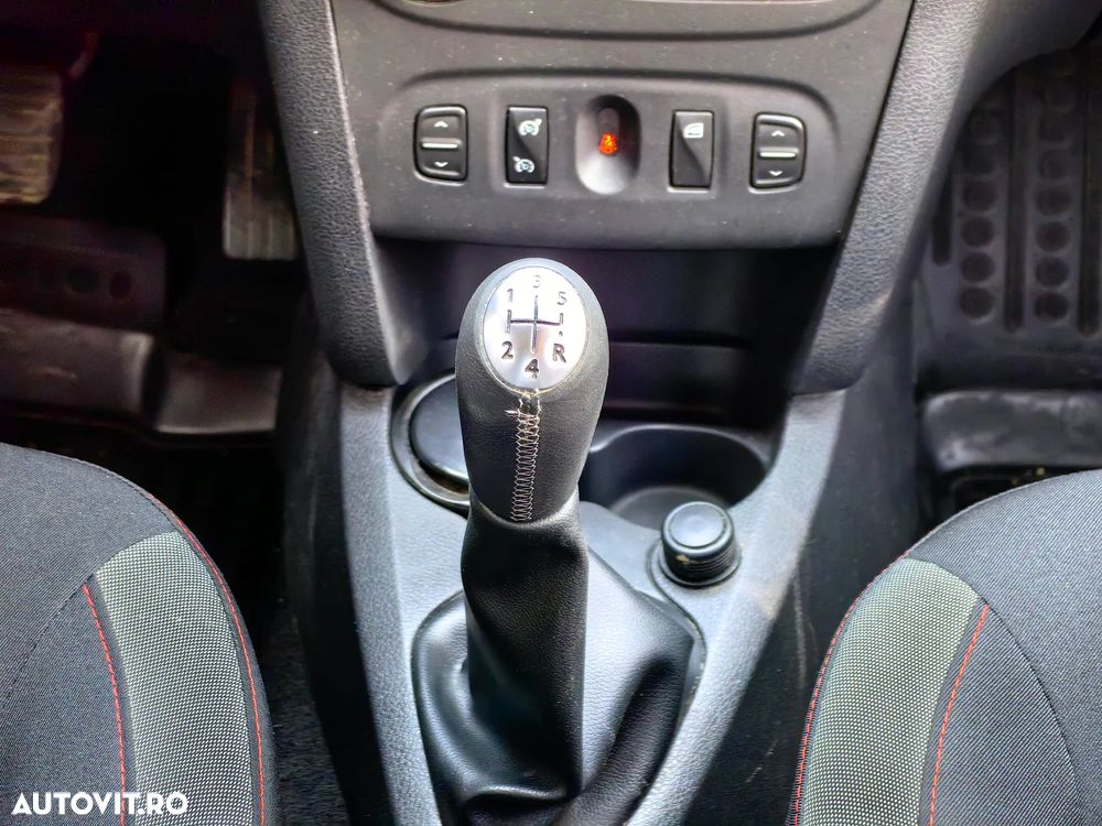 Dacia Logan 0.9 TCe SL Prestige PLUS - 22