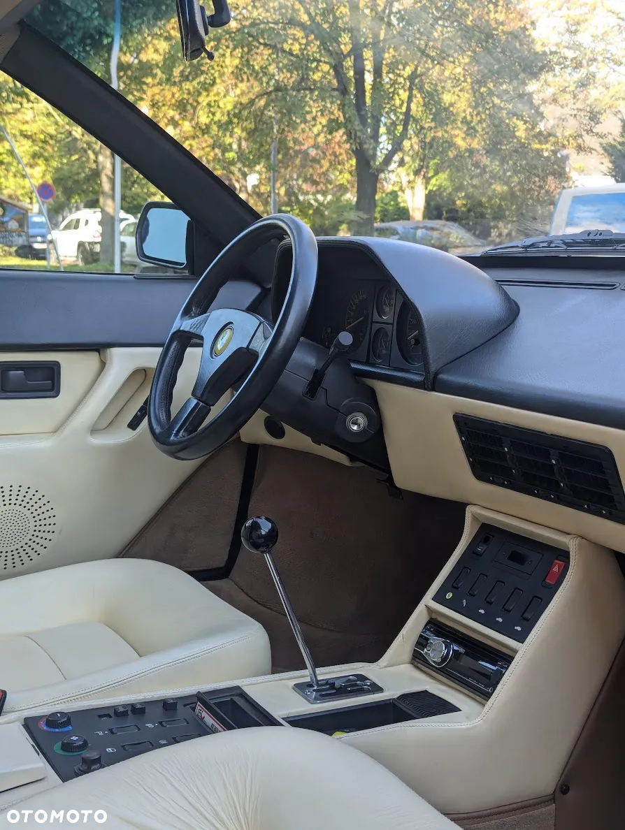 Ferrari Mondial - 4