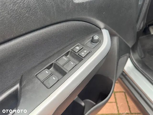 Suzuki Vitara 1.6 DDiS (4x4) Allgrip Comfort - 13
