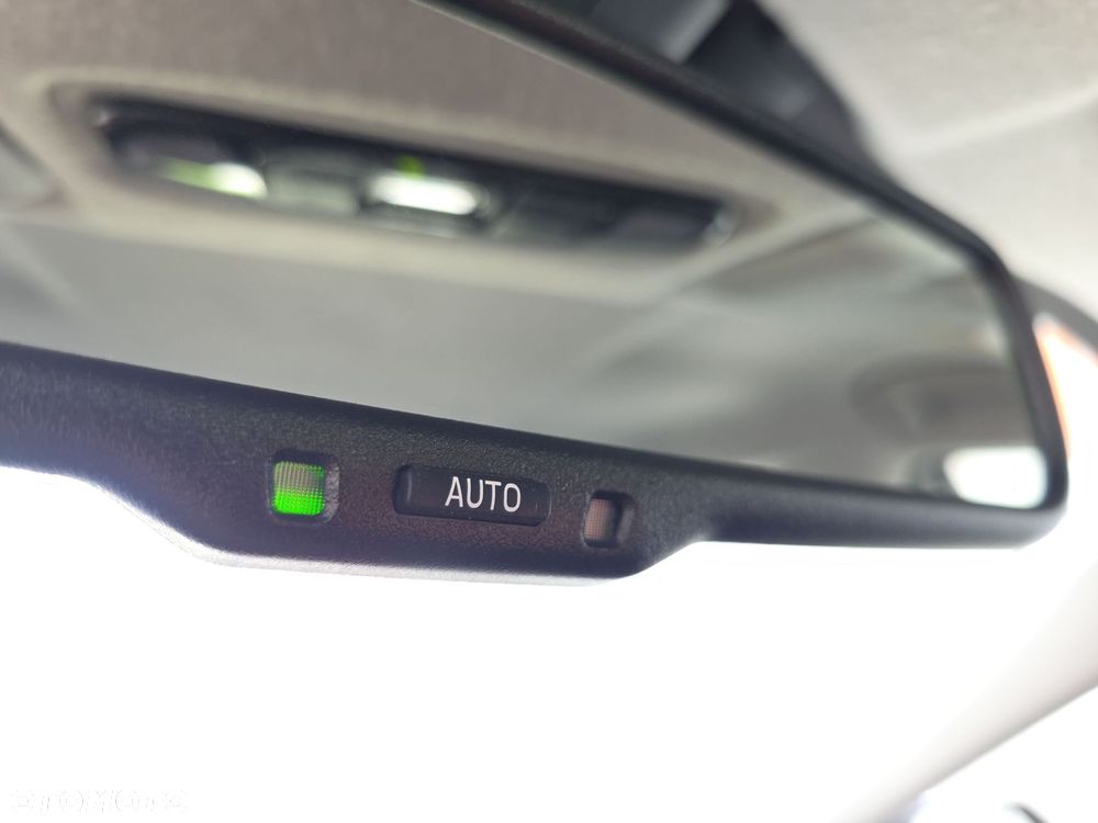 Toyota Yaris Hybrid 1.5 Comfort - 28