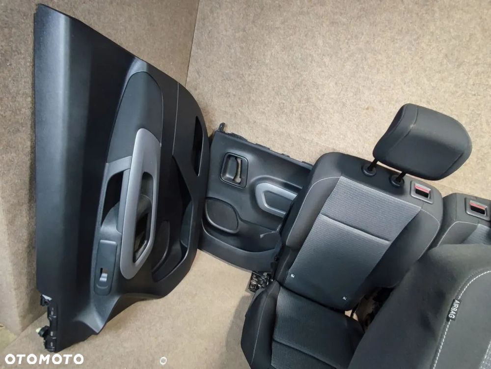 TOYOTA PROACE CITY od 2017r Fotele Kanapa Boczki - 6