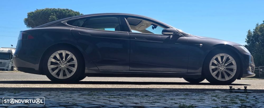 Tesla Model S 100D - 1