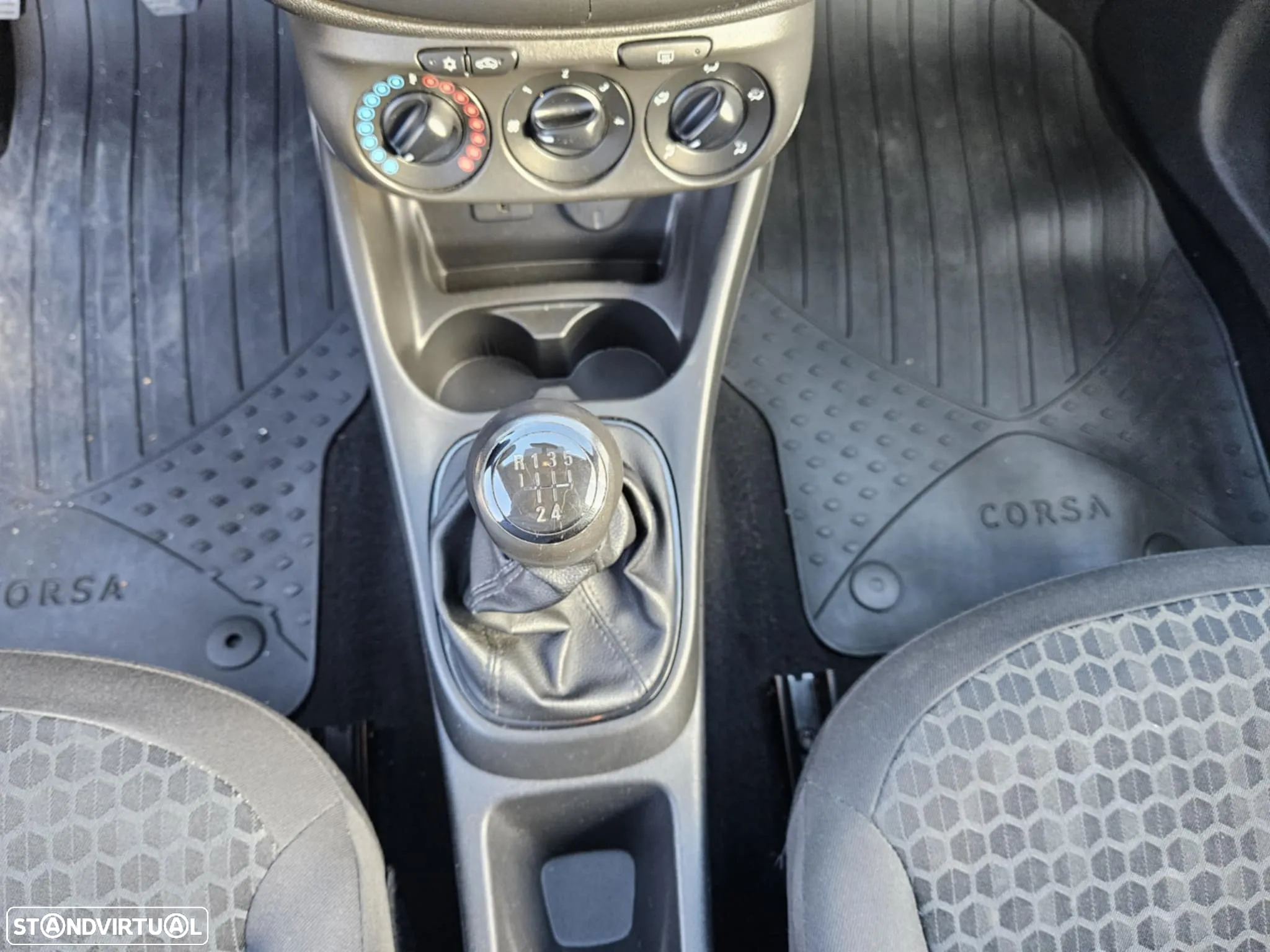 Opel CORSA VAN - 17