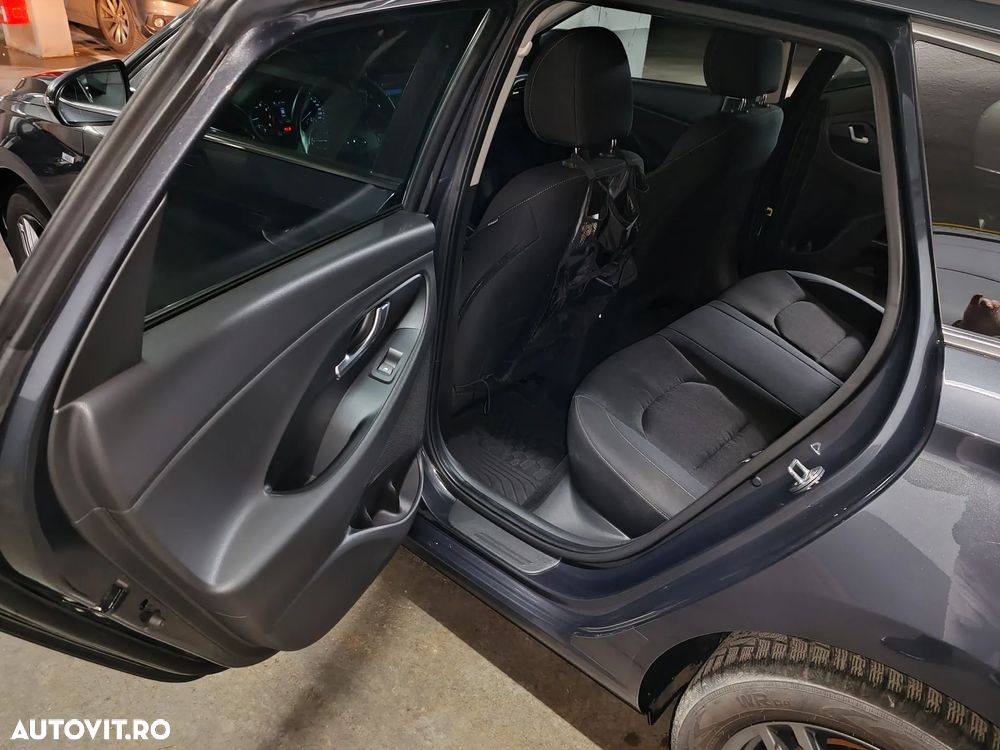 Hyundai i30 1.5 T-GDI MHEV 160CP Highway - 8