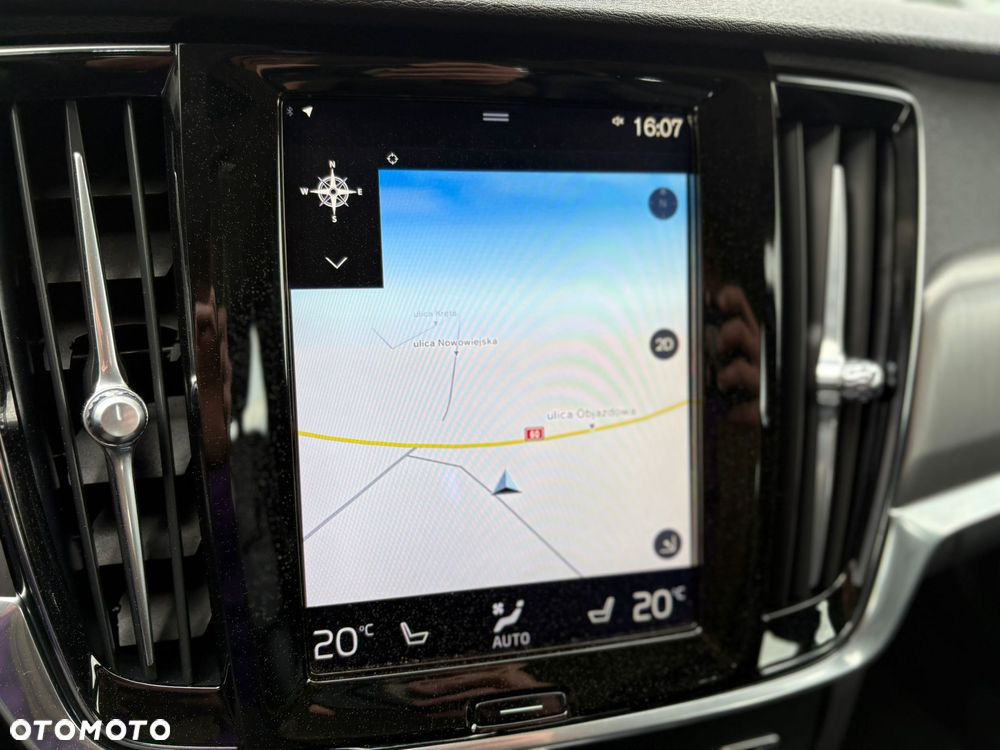 Volvo V90 D4 AWD Geartronic Momentum - 13