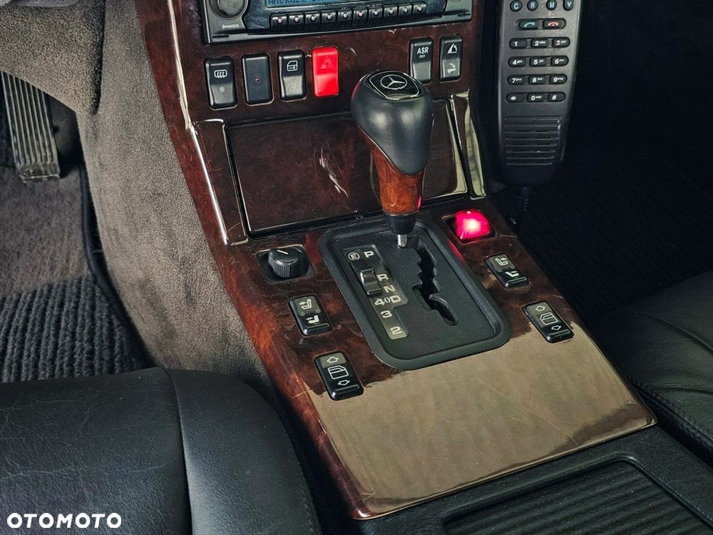 Mercedes-Benz SL - 33