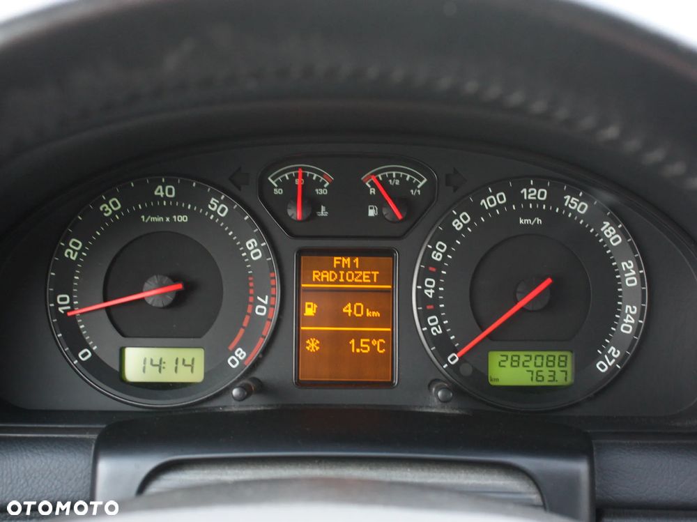 Skoda Superb 2.8 V6 Classic - 12