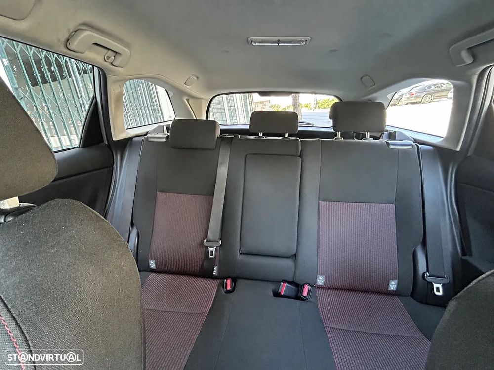 Toyota Auris Touring Sports 1.4 D-4D Com+P.Sport +Navi - 12