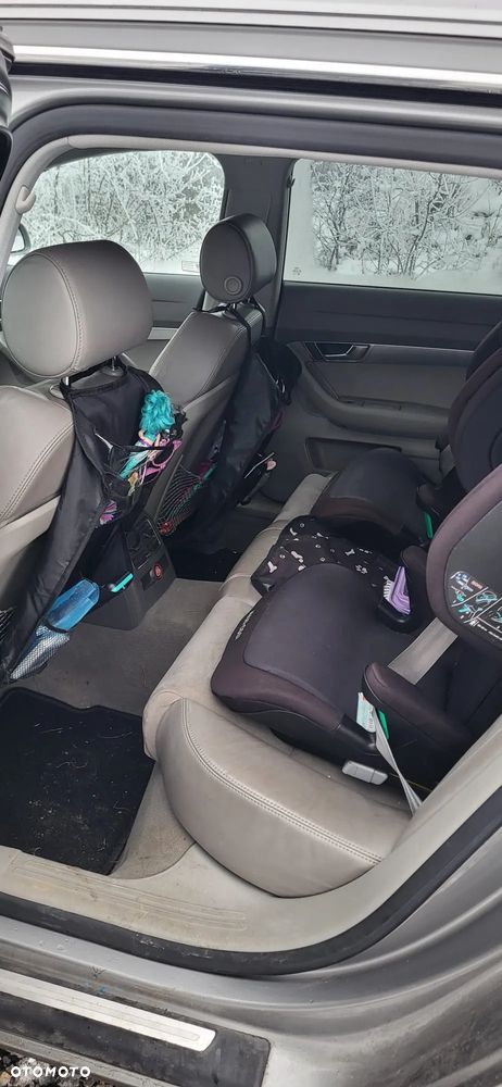 Audi A6 Avant 2.4 quattro - 9