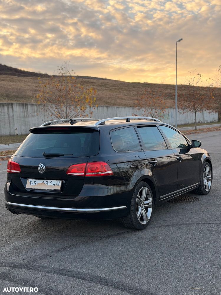 Volkswagen Passat Variant 2.0 Blue TDI DSG SCR R-Line - 5