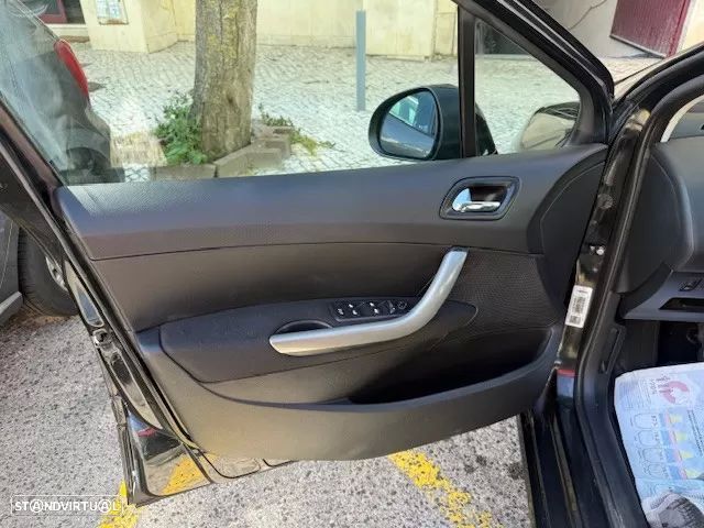 Peugeot 308 1.6 HDi Active — fotografia 27