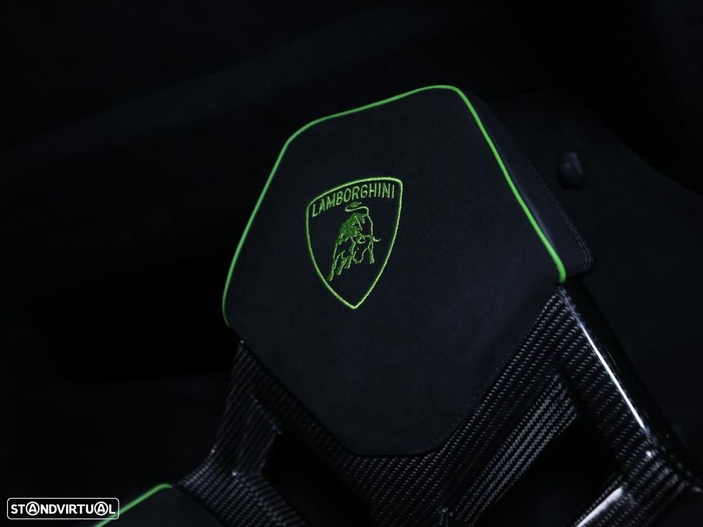 Lamborghini Huracán STO - 10