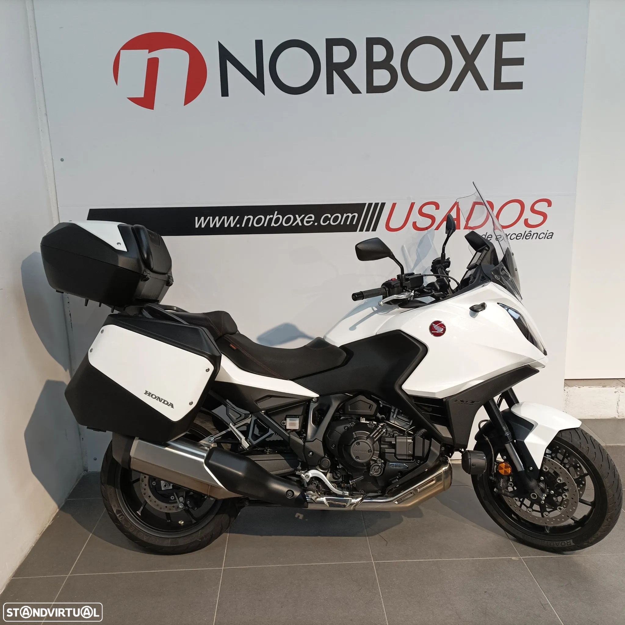 Honda NT 1100 DCT - Moto de serviço - 1
