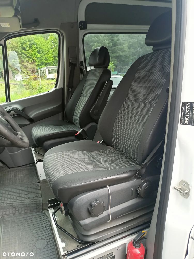 Mercedes-Benz Sprinter - 11
