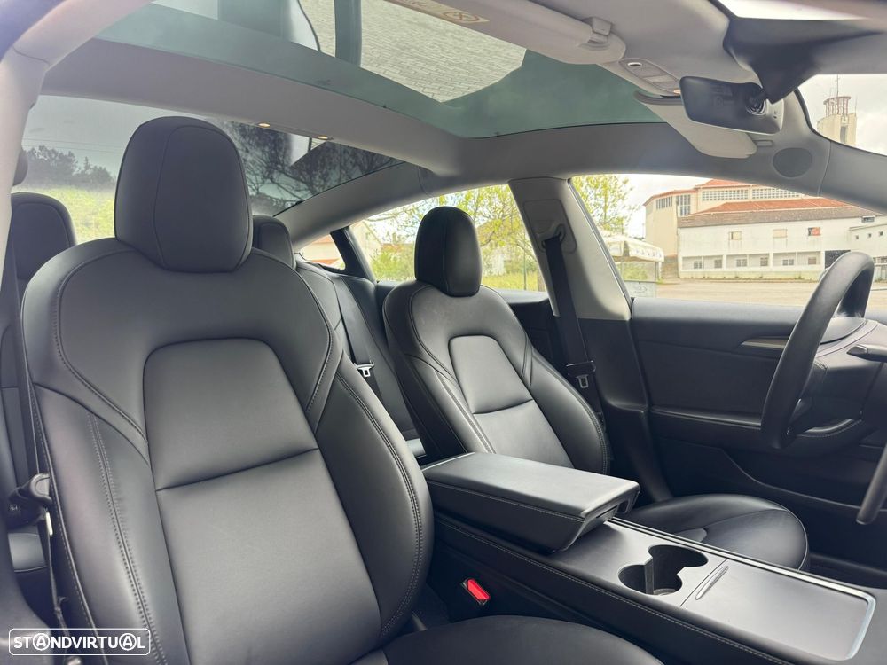 Tesla Model 3 - 26